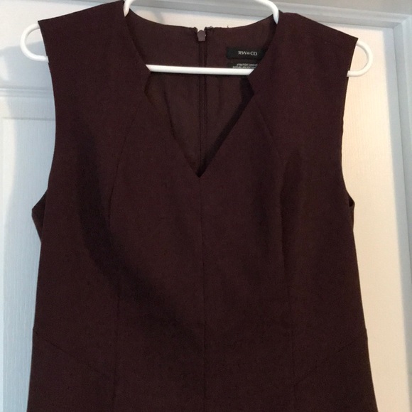 RW&CO burgundy form fitting dress - Picture 2 of 3
